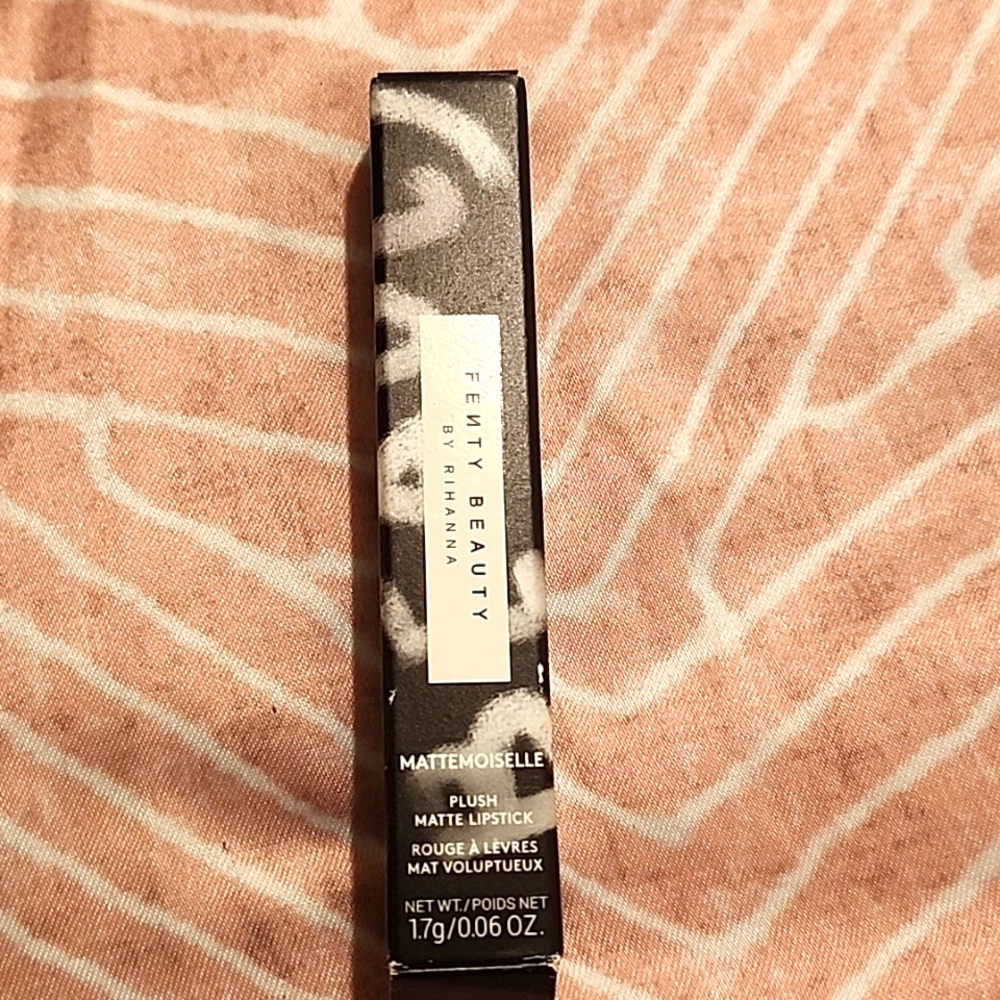 Fenty Beauty plush matte lipstick